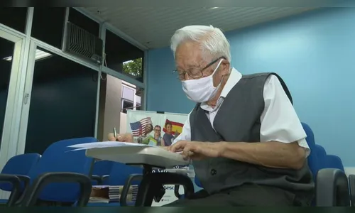 Idoso que pretende cursar medicina diz que se conseguir se formar fará consultas de graça