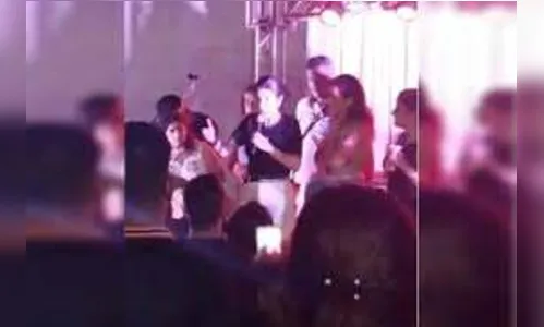 Candidata a vereadora anuncia vitória antes da hora e acaba sendo derrotada; Vídeo