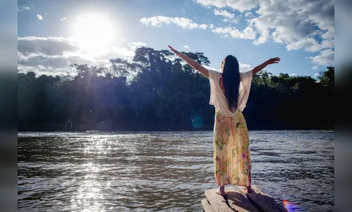 Andreza Carício: conheça a autora best-seller que conquistou o país com seus livros