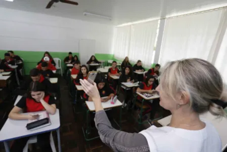 PSS para professores tem 20 mil inscritos e prazo acaba na segunda