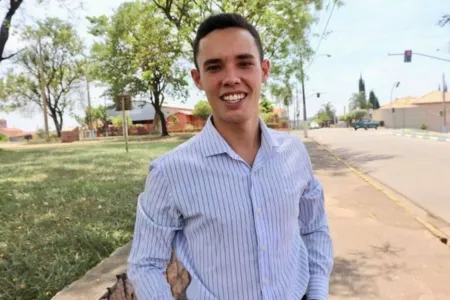 Prefeito eleito por 7 votos no interior de SP é o mais jovem do país