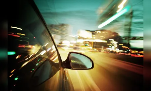 Motorista tinha cocaína no bolso e tentava fugir da PM