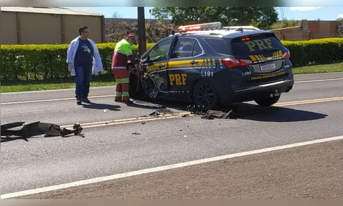 Viatura da PRF se envolve em acidente no interior do Paraná