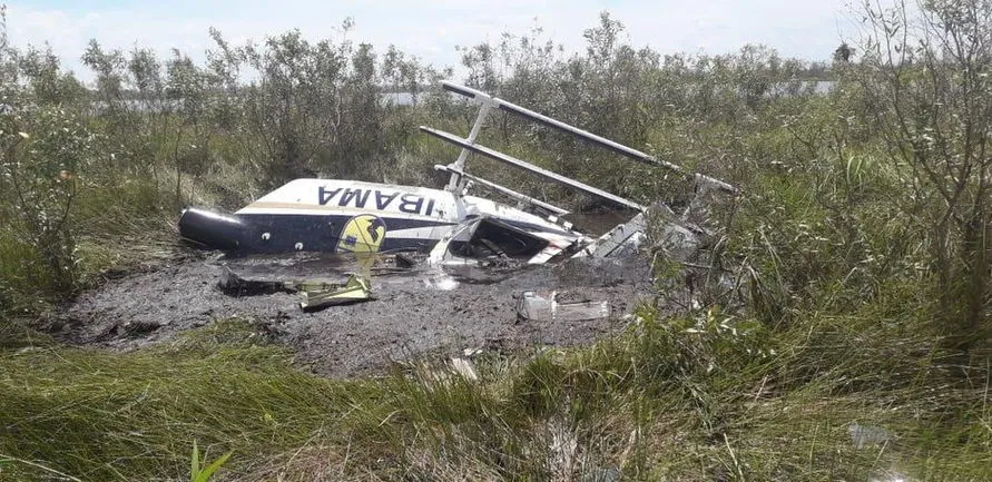 Helicóptero do Ibama cai no Pantanal e piloto morre no acidente