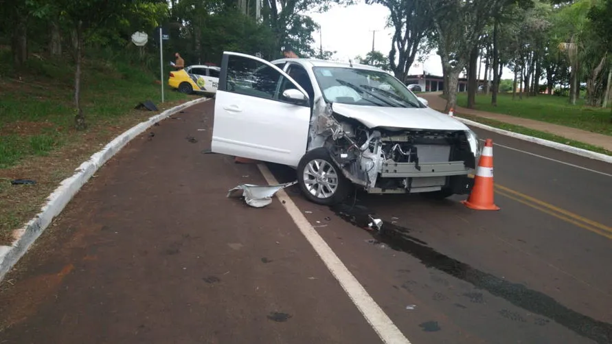 Samu atende colisão entre veículos na Avenida Jaboti; Assista