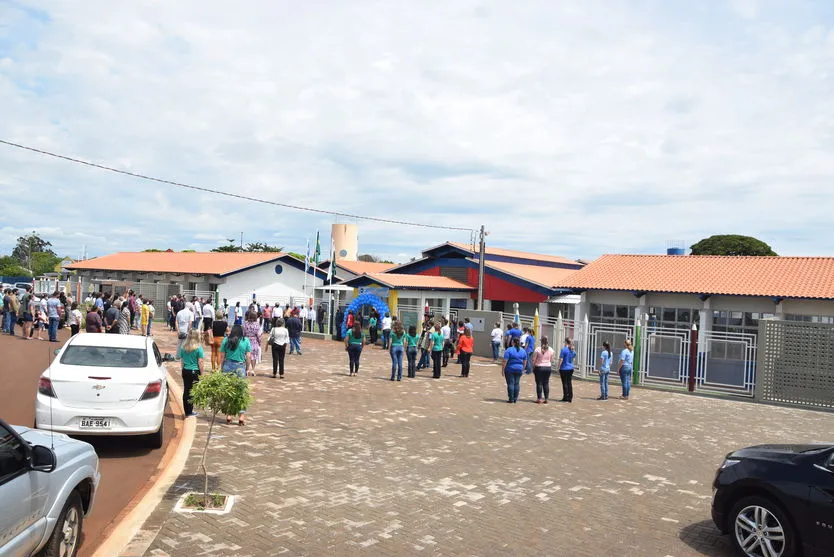 Jardim Alegre inaugura escola municipal com capacidade para 600 alunos