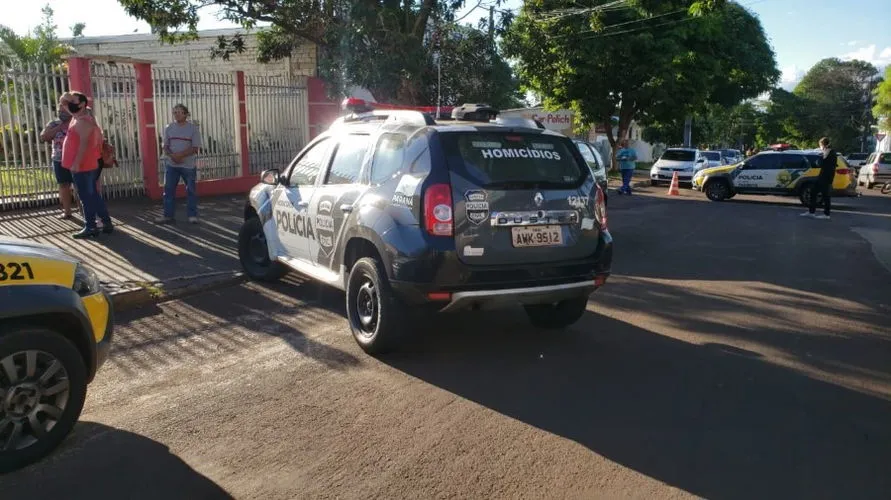 O crime foi Rua Santos Dumont, em Campo Mourão.