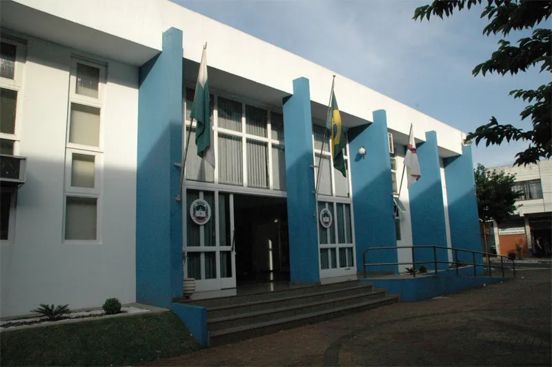 Câmara de Apucarana afasta servidores por suspeita de Covid-19