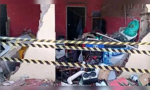 Família com 2 crianças fica gravemente ferida após gás de cozinha explodir