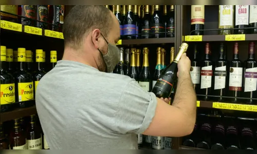 Itens natalinos estão até 40% mais caros neste ano