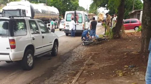 Samu atende acidente entre moto e caminhonete em Califórnia