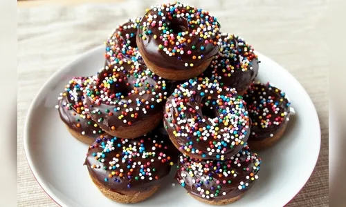 Aprenda a fazer deliciosos Donuts Americanos