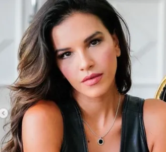 A atriz e cantora Mariana Rios é uma das famosas cotadas para BBB 21