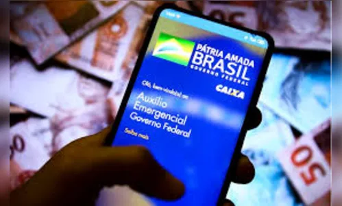 Governo enviará mensagens para as pessoas que receberam auxílio indevido