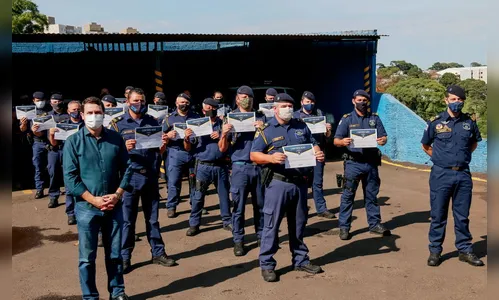 Guardas municipais são treinados para operar armas não letais
