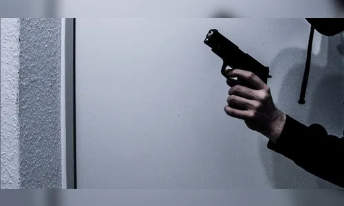 Família é trancada em escritório durante assalto na região