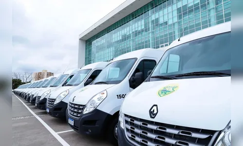 Polícia Militar de Arapongas recebe micro-ônibus do Governo Estadual