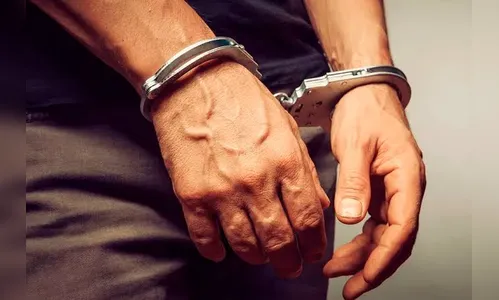 Homem com mandado judicial em aberto é preso pela PM