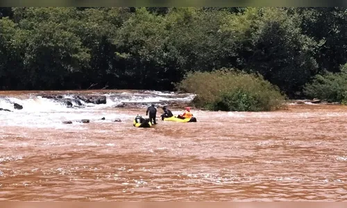 Rapaz, de 20 anos, desaparece em rio após se afogar