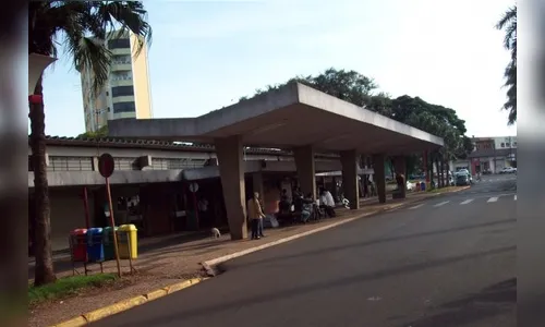 Homem com mandado de prisão se envolve em briga na rodoviária