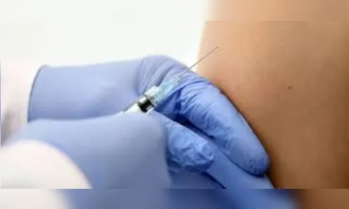 Será preciso assinar termo de responsabilidade para tomar vacina, diz Bolsonaro