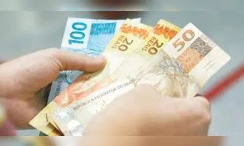 Em documento ao Congresso, governo prevê salário mínimo em R$ 1.088 em 2021