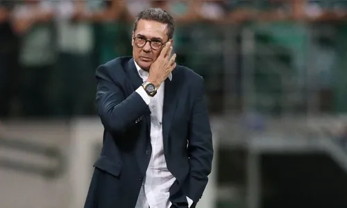 Luxemburgo segue internado com quadro estável no Sírio Libanês, em SP