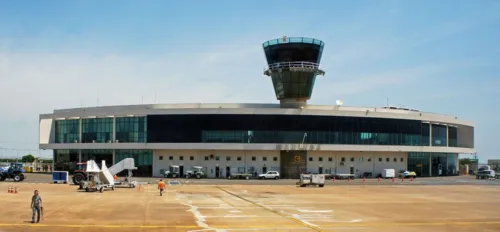 Aeroporto de Maringá, que estava fechado por obras, reabre nesta quarta
