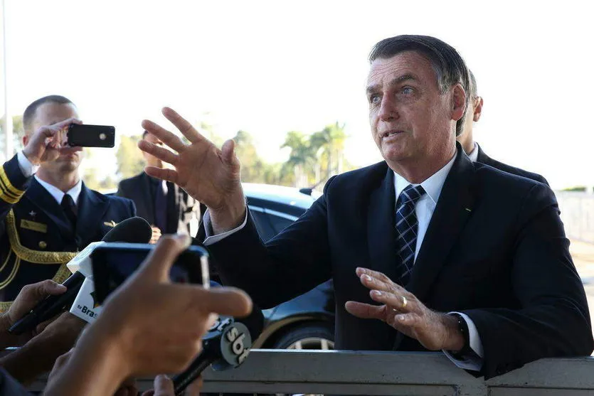 'Se eu pensar em reeleição eu não trabalho', diz Bolsonaro a apoiadores