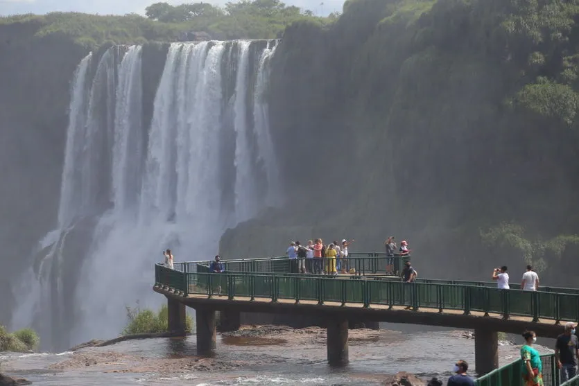 Foz atrai 33,6 mil turistas nos primeiros dias de 2021