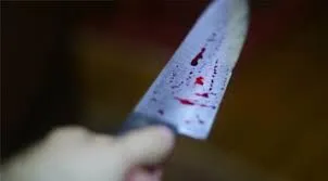 Homem tenta agredir esposa com golpes de faca no rosto e vai preso
