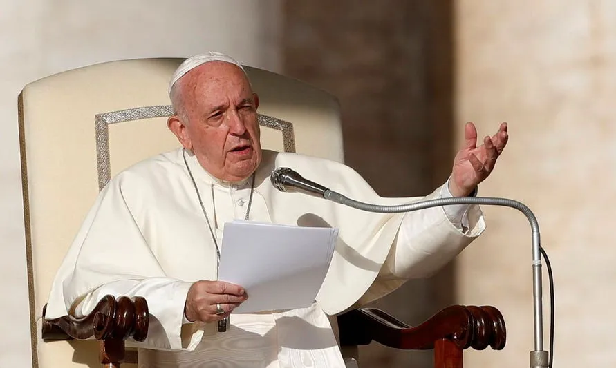Internacional
Papa nomeia freira como subsecretária do Sínodo dos Bispos