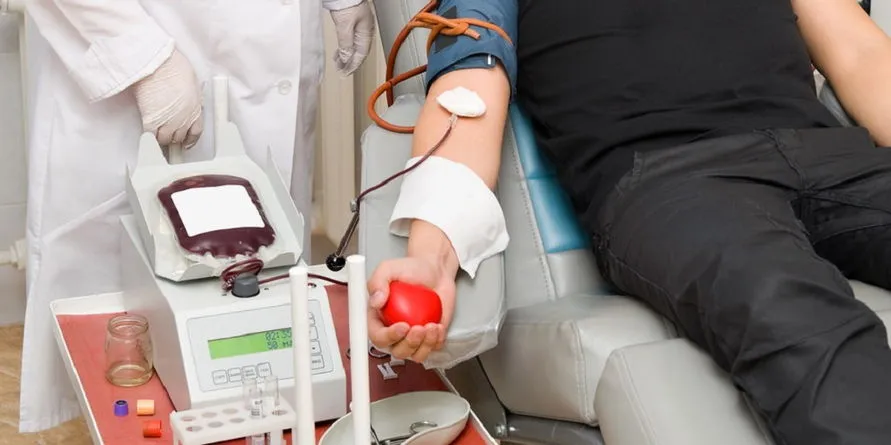 Ministério incentiva doação de sangue antes de imunização contra covid