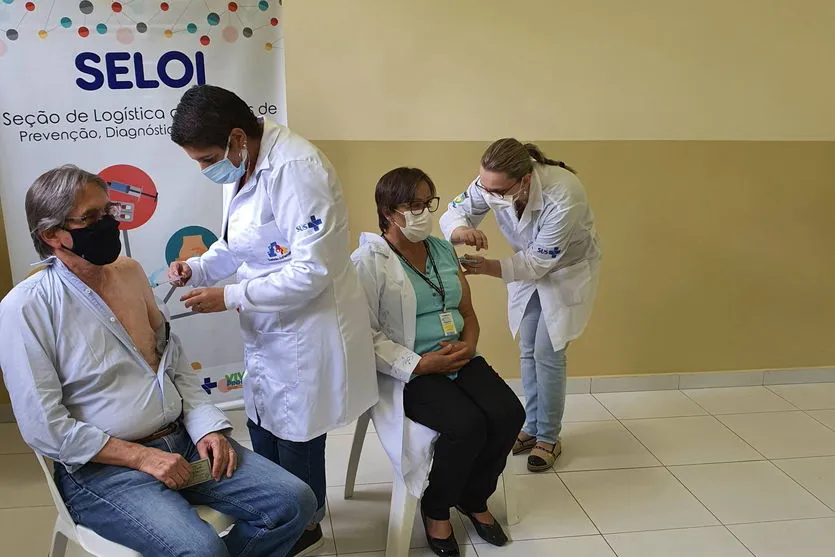 Sistema Prisional imuniza servidores da linha de frente contra a Covid-19