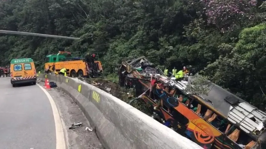 Sobrevivente de acidente da BR-376 é preso ao sair do hospital