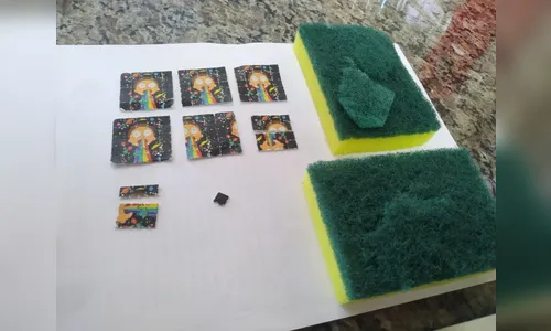 Agentes do minipresídio encontram drogas em esponjas; veja