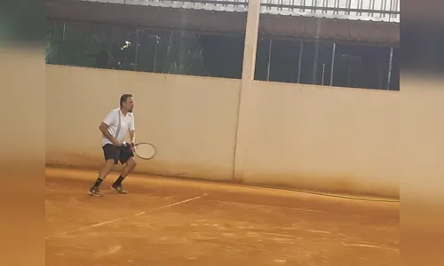 Apucaranense lidera em ranking da Federação Paranaense de Tênis