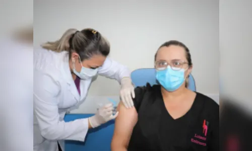Arapongas inicia segunda fase da vacinação contra covid-19