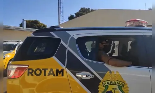 ROTAM prende três mulheres e um homem suspeitos de tráfico de drogas