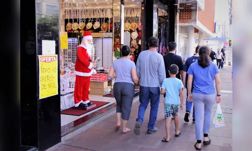 Comércio de Arapongas funciona em horário especial neste domingo (20)