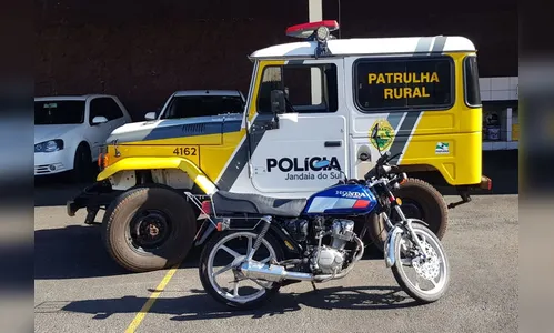 Motocicleta é apreendida pela Polícia Militar