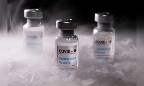 Pfizer e Moderna testam eficácia dos imunizantes contra mutação da Covid-19