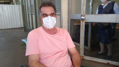 Prefeito de Faxinal recebe alta após ser internado com covid; vídeo