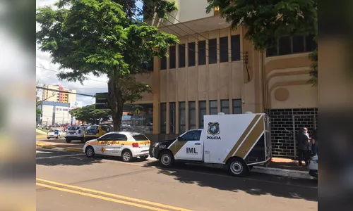 Jovem é encontrado morto dentro de apartamento