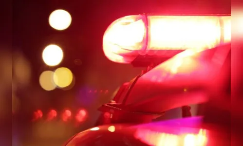 Homem é agredido com bengala em tentativa de roubo