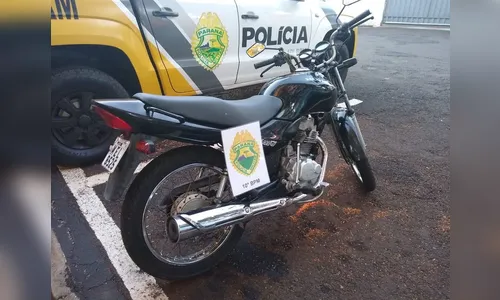 Dois jovens são detidos com moto furtada em Apucarana