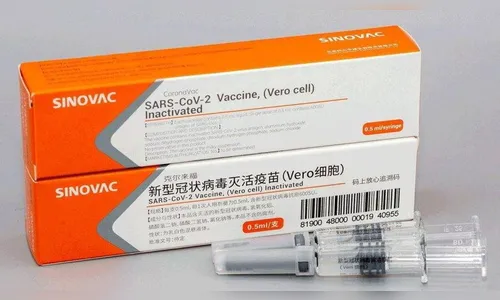 Coronavac reduz em 100% possíveis casos graves e moderados, diz governo de SP