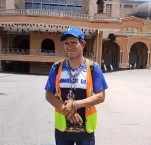 Devoto de Cambira revela promessa ao chegar na basílica; assista