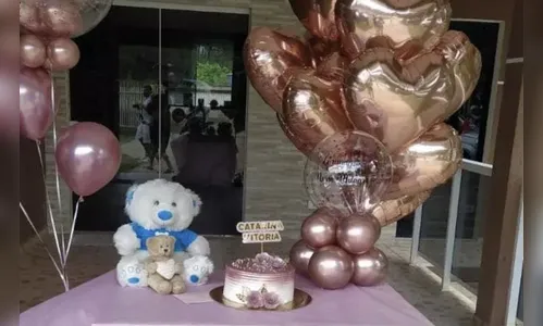 Bebê recebe alta de UTI dias após mãe morrer por complicações da Covid-19