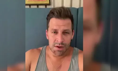Henri Castelli passa por cirurgia no maxilar após ser agredido